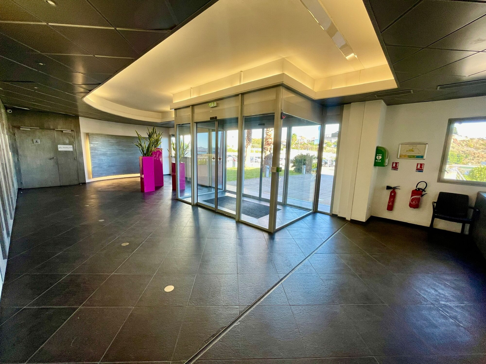 
                                                Vente
                                                 Vente et location Bureaux Marseille 13016
