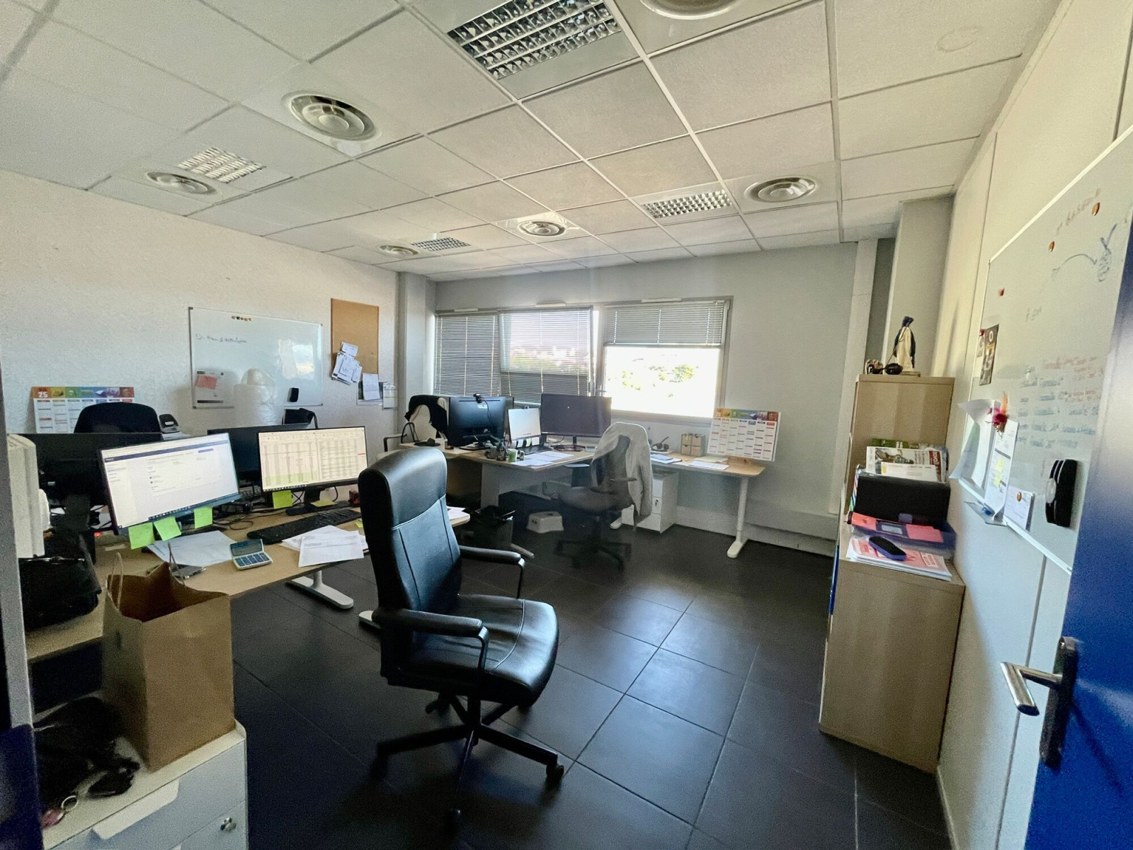 
                                                Vente
                                                 Vente et location Bureaux Marseille 13016