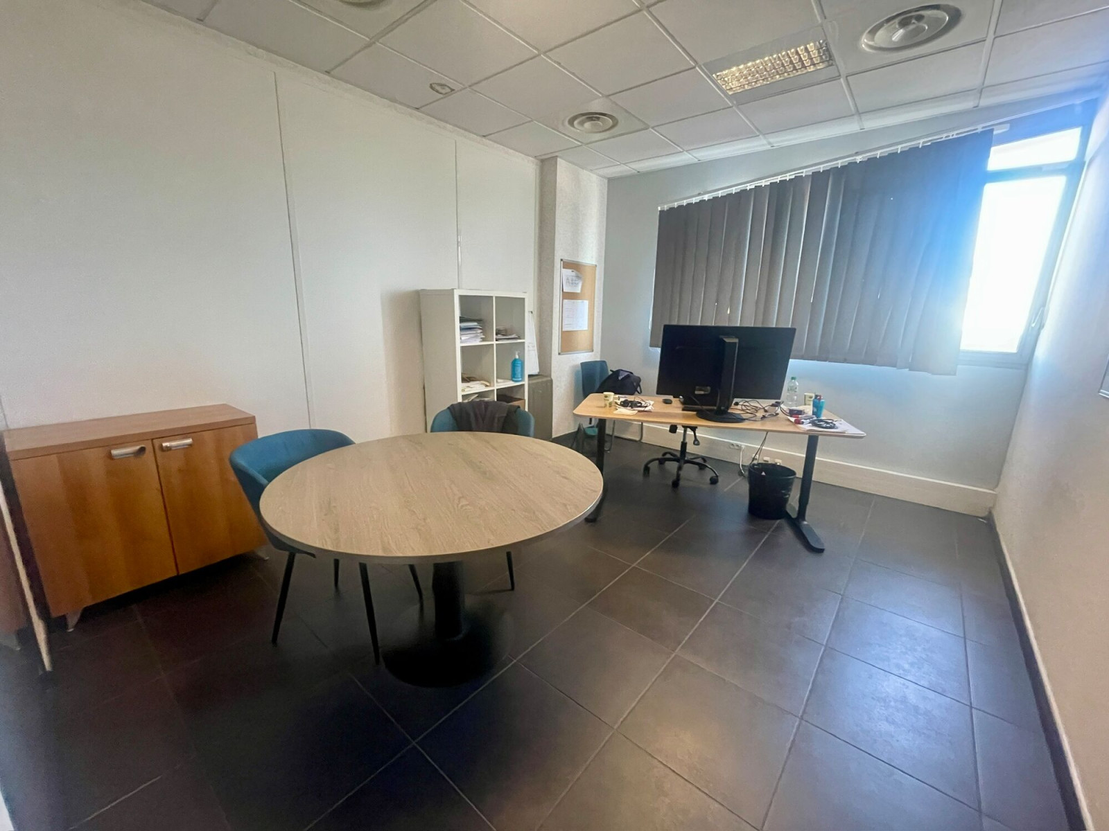 
                                                Vente
                                                 Vente et location Bureaux Marseille 13016