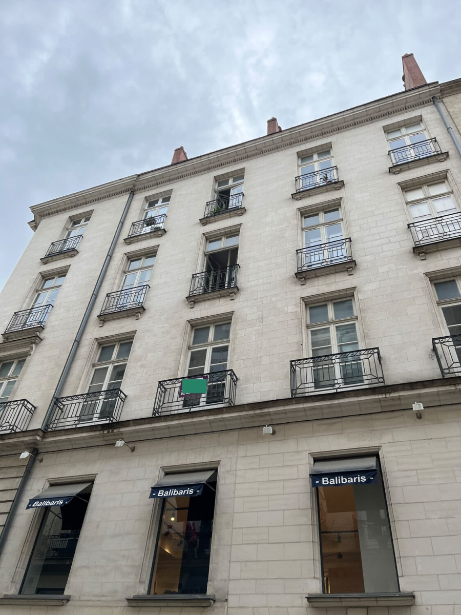 
                                                Vente
                                                 Vente et location Bureaux Nantes 44000