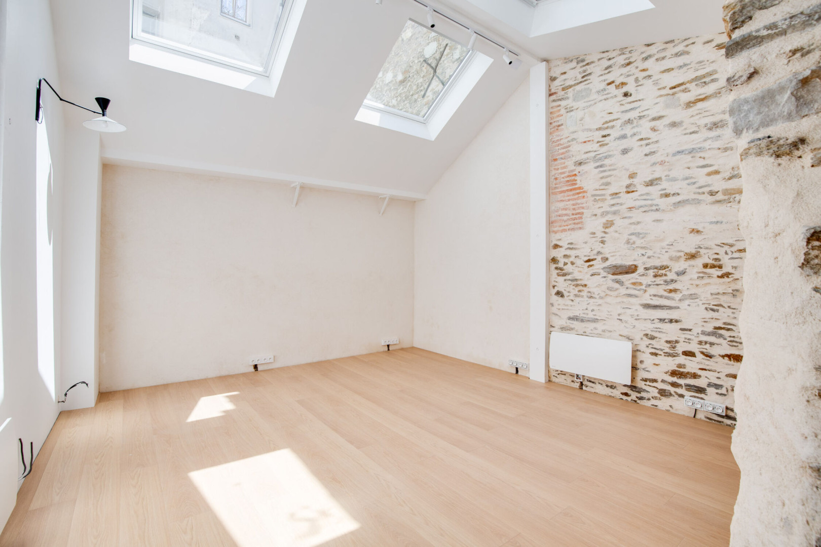 
                                                Vente
                                                 Vente et location Bureaux Nantes 44000