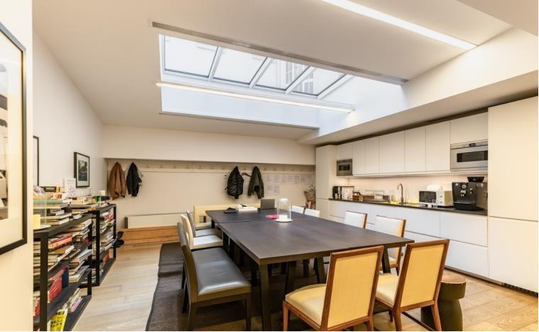 
                                                Vente
                                                 Vente et location Bureaux Paris 75007