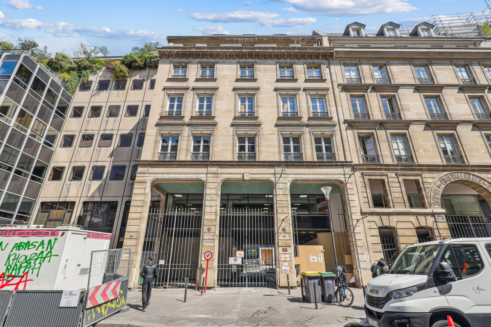 
                                                Vente
                                                 Vente et location Bureaux Paris 75010