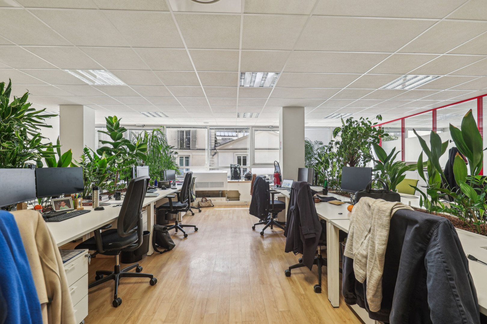 
                                                Vente
                                                 Vente et location Bureaux Paris 75010