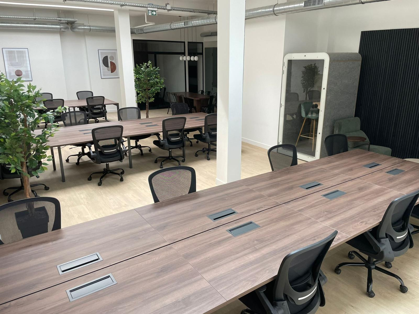 
                                                Vente
                                                 Vente et location Bureaux Paris 75012