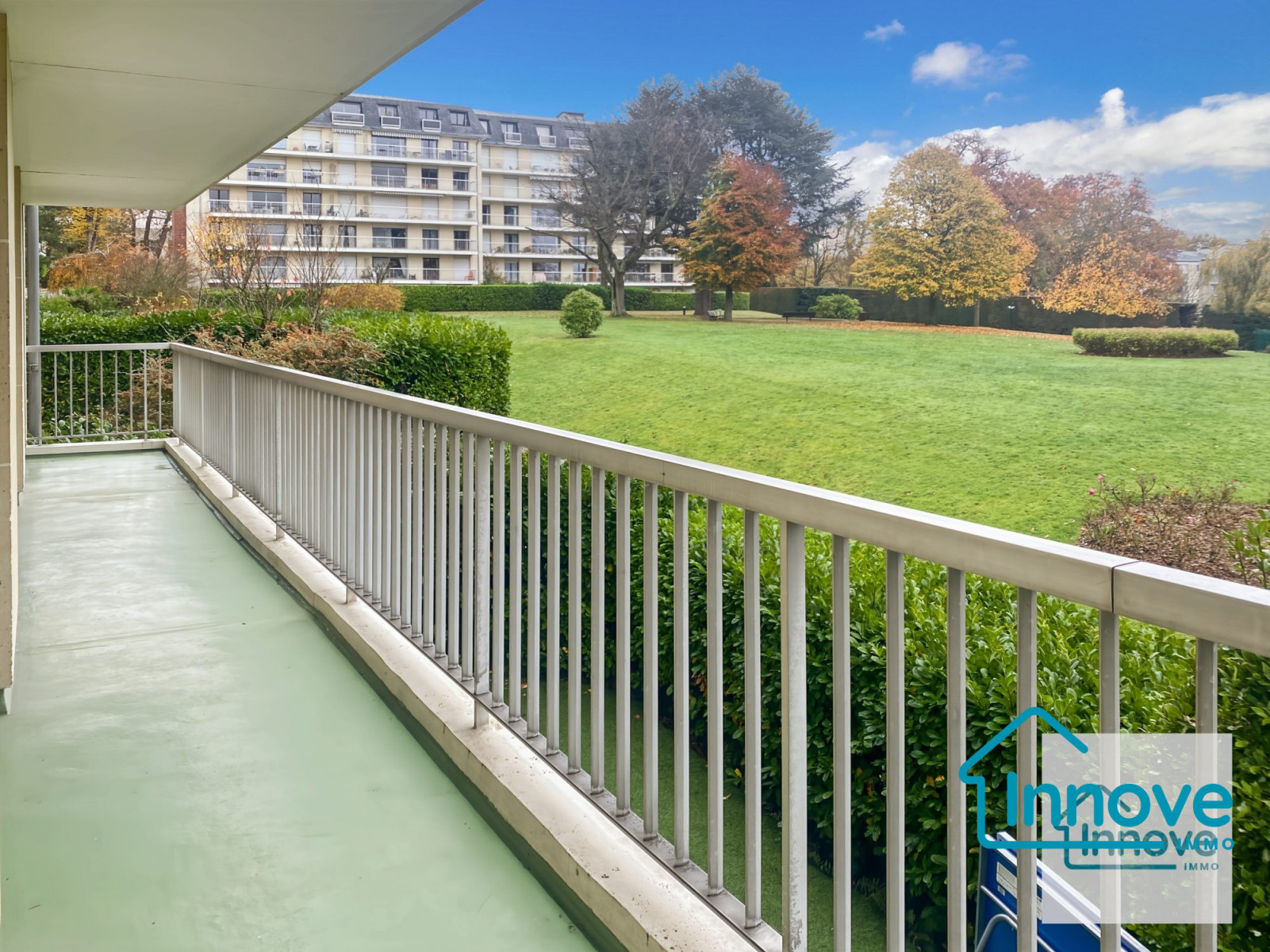 
                                                Location
                                                 VERSAILLES CLAGNY- appartement non meublé - 4 chambres- balcon