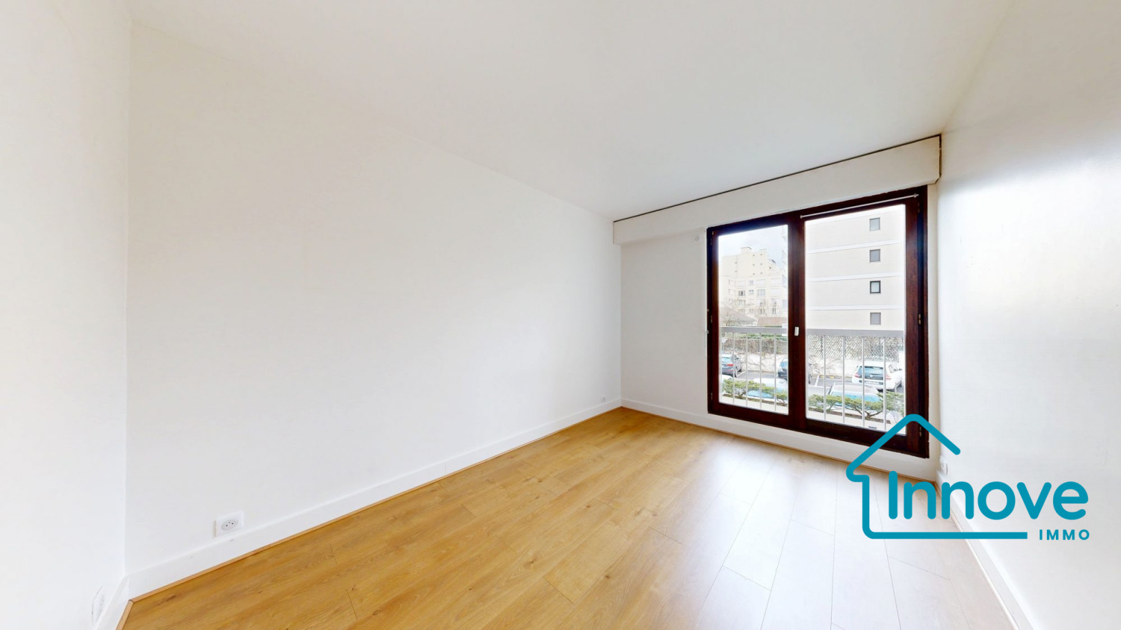 
                                                Location
                                                 VERSAILLES CLAGNY- appartement non meublé - 4 chambres- balcon