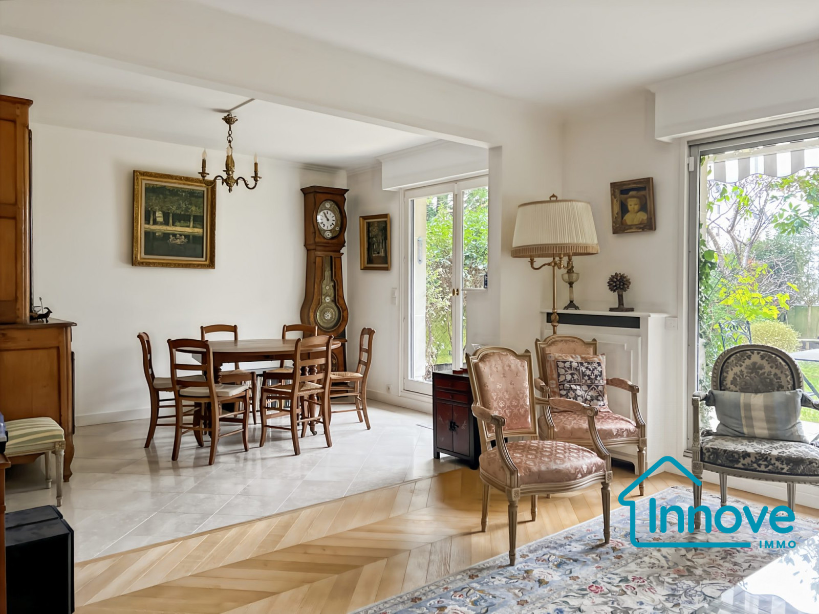 
                                                Vente
                                                 VERSAILLES Glatigny - rez de jardin -3 ch- 87 m²