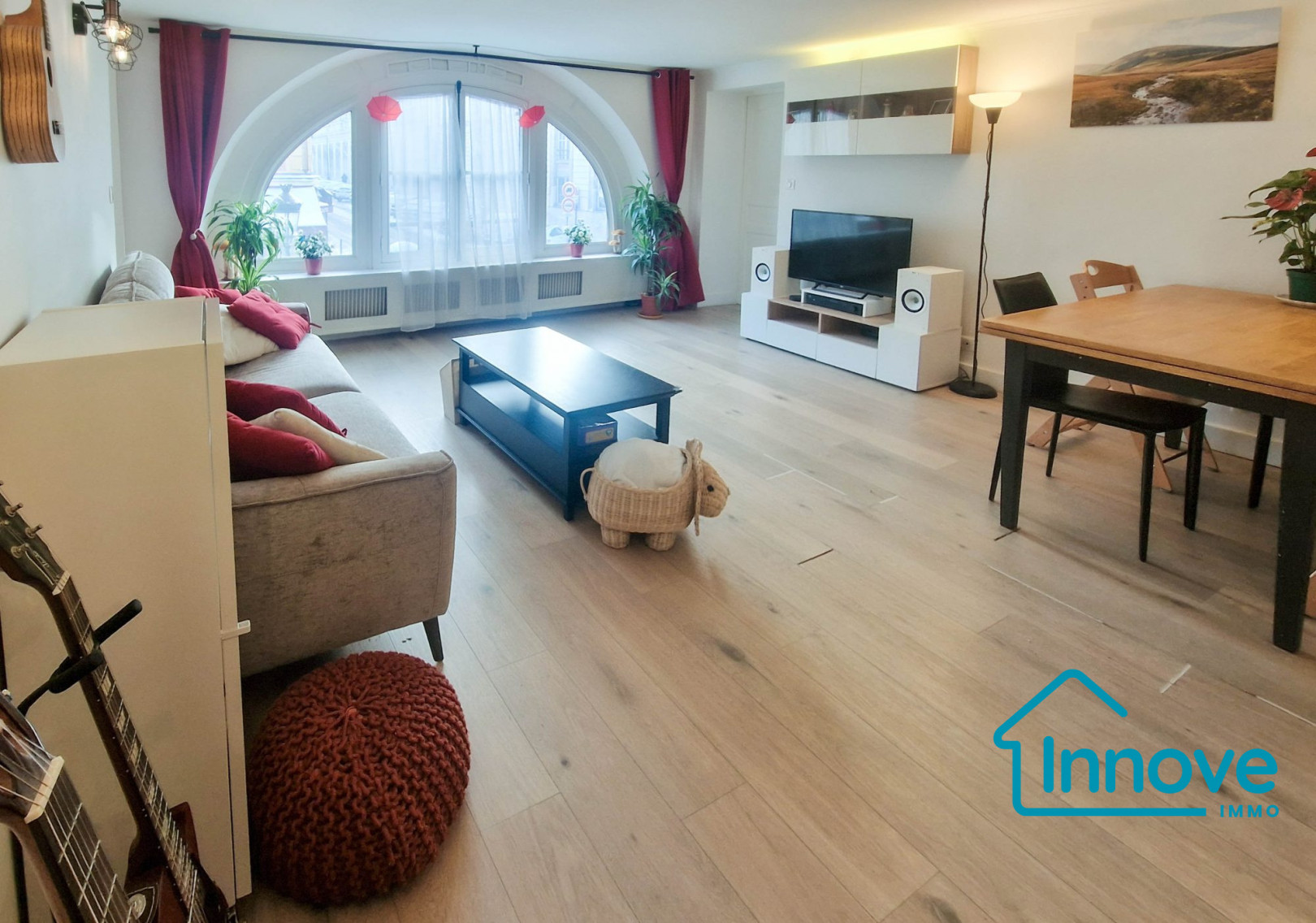 
                                                Vente
                                                 Versailles Montbauron 4 pièces