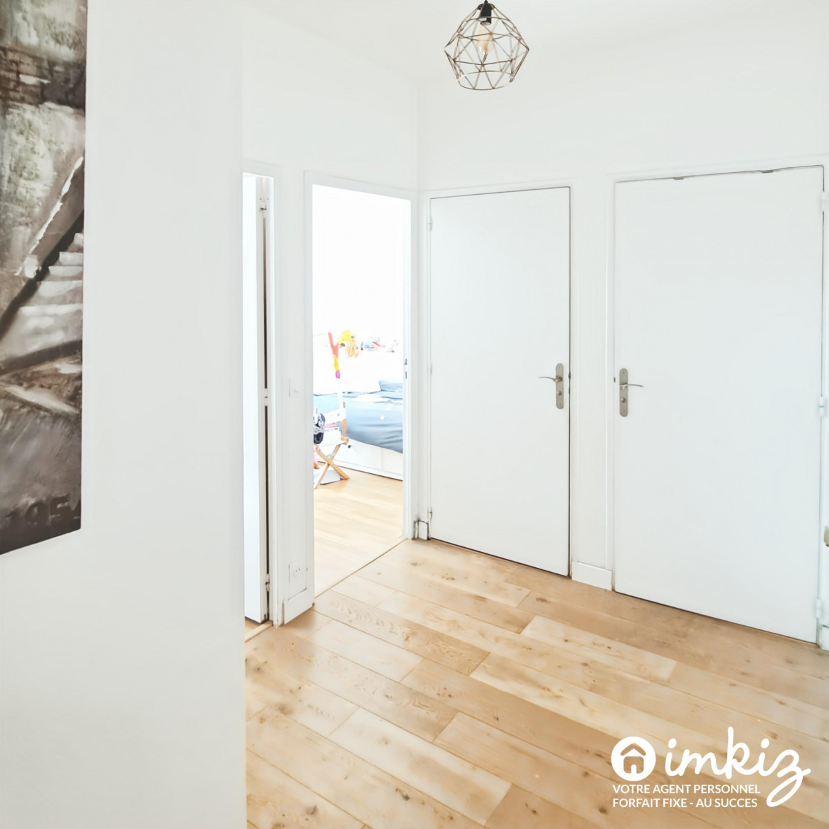 
                                                Vente
                                                 Versailles Montreuil - Appartement 4 pcs famillial