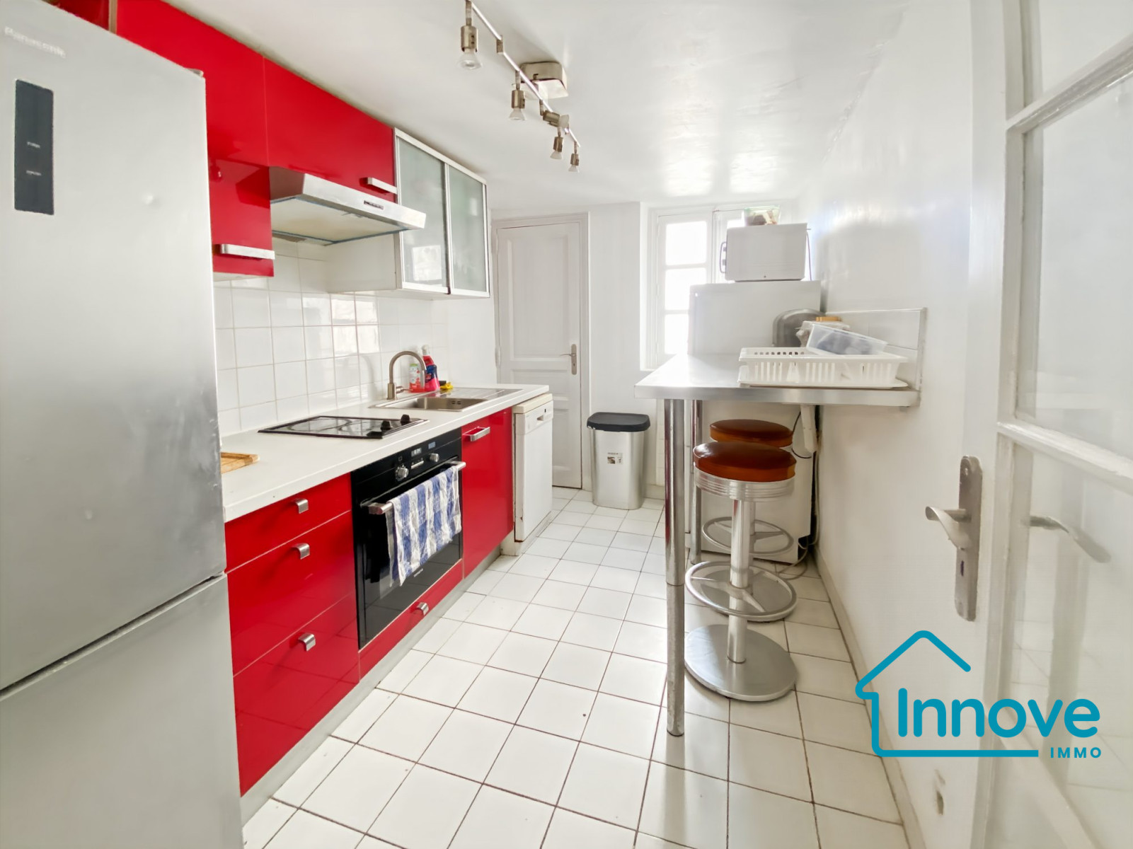 
                                                Vente
                                                 Versailles rue de la Paroisse 3 pièces
