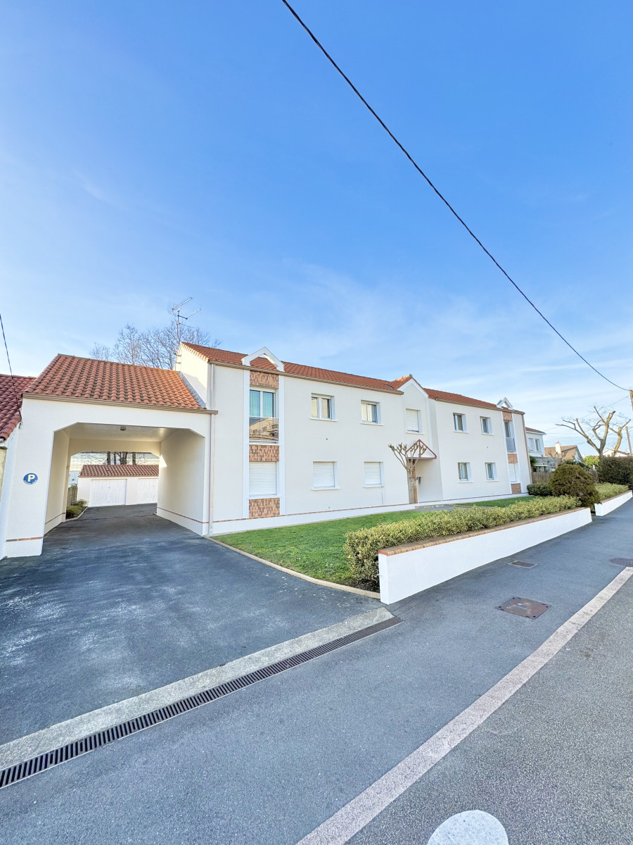 
                                                Vente
                                                 Vertou – Appartement T3 de 74 m² avec balcon et stationnement