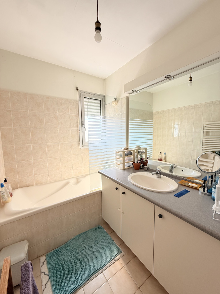
                                                Vente
                                                 Vertou – Appartement T3 de 74 m² avec balcon et stationnement