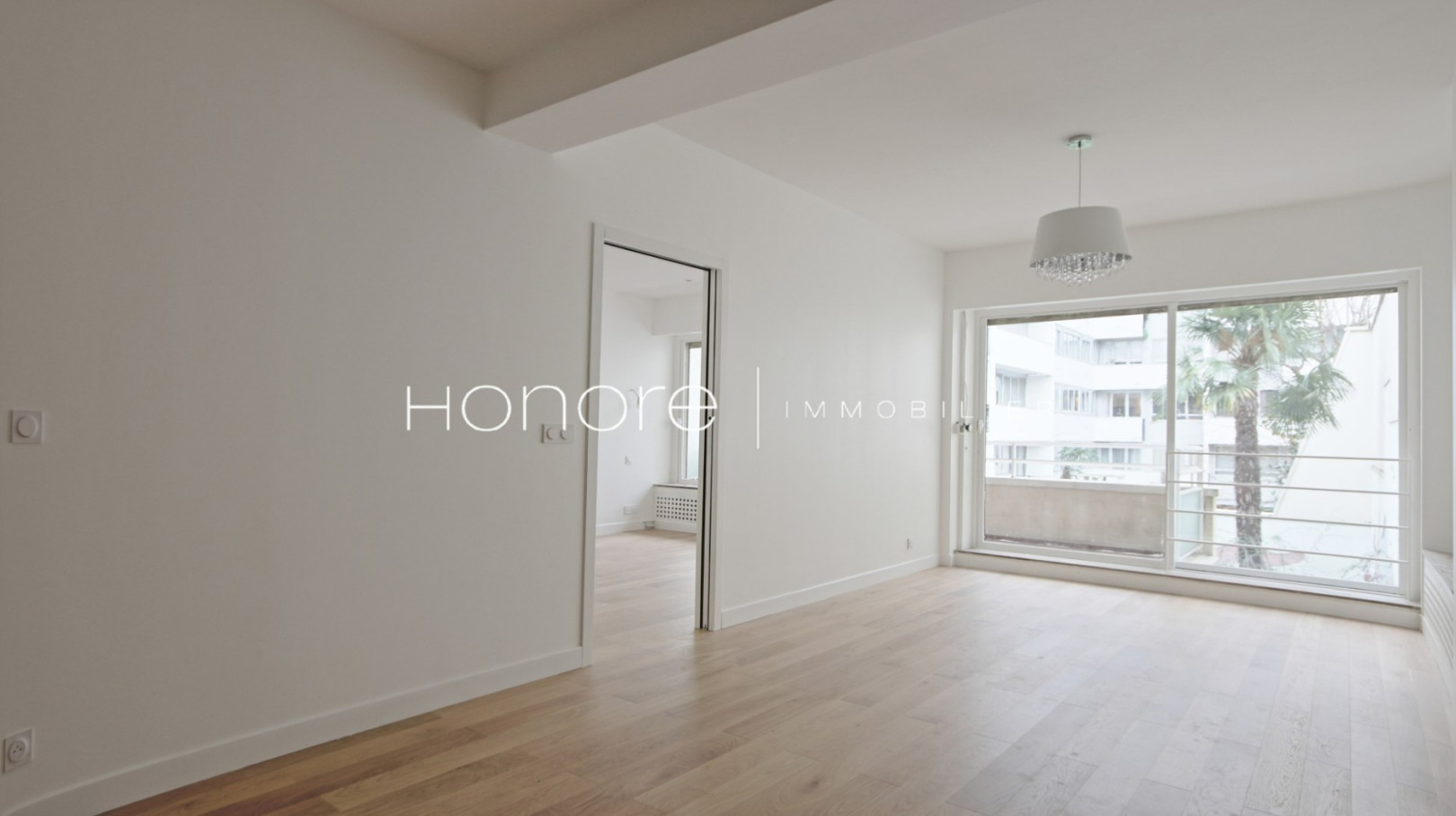 
                                                Location
                                                 VICTOR HUGO – BELLES FEUILLES – 2 P MEUBLE RENOVE