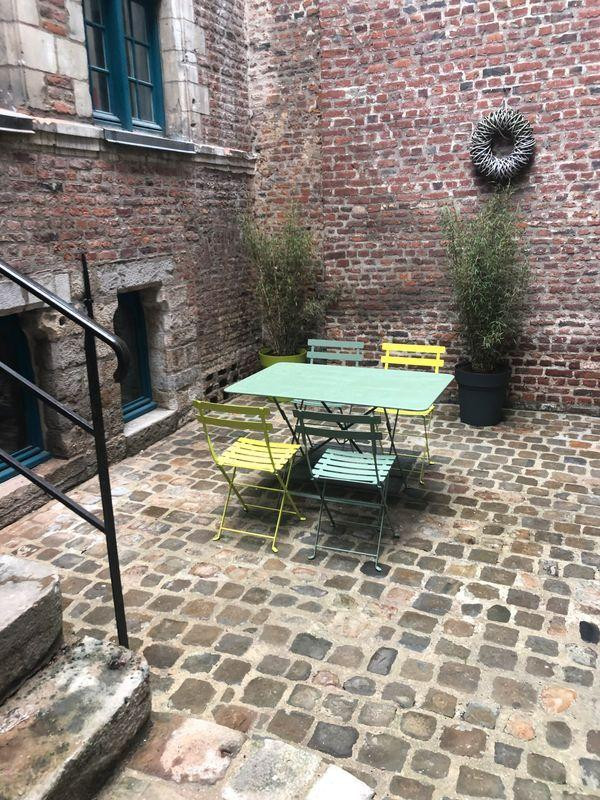 
                                                Location
                                                 Vieux Lille/Appt T2 MEUBLE/TERRASSE 30M²