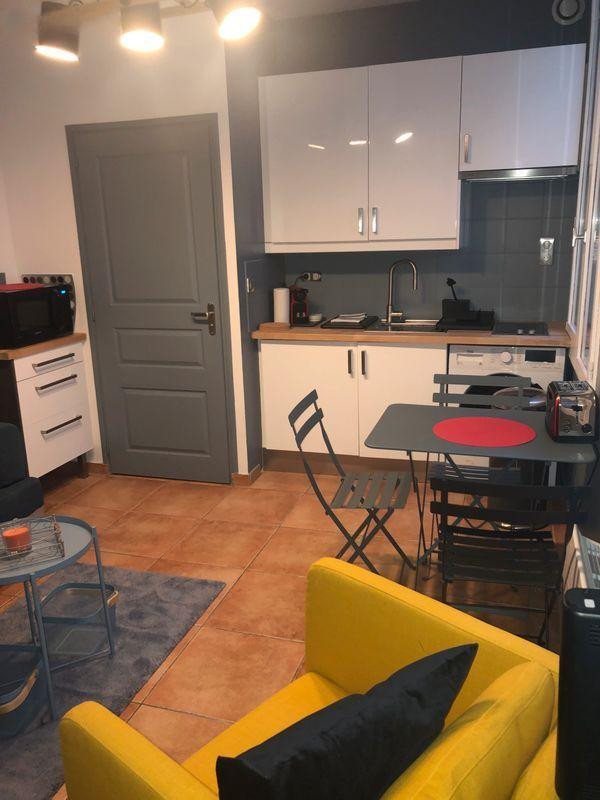 
                                                Location
                                                 Vieux Lille/Appt T2 MEUBLE/TERRASSE 30M²