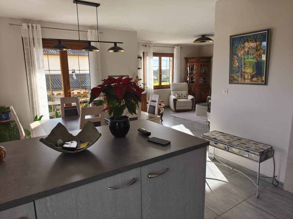 
                                                Vente
                                                 VILLA 121M2 4 CHAMBRES AVEC ANNEXE