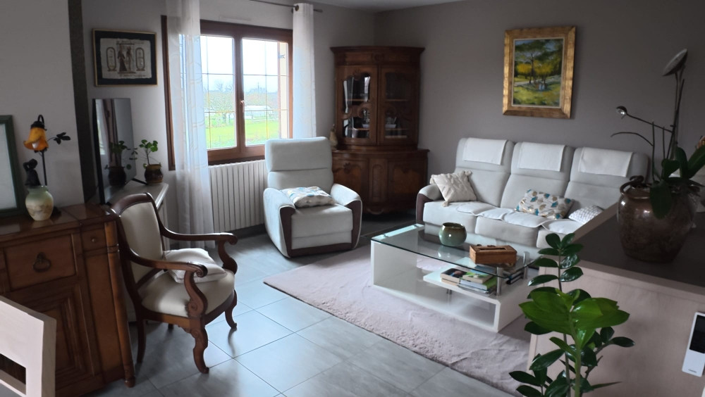 
                                                Vente
                                                 VILLA 121M2 4 CHAMBRES AVEC ANNEXE