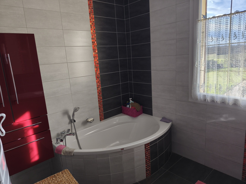 
                                                Vente
                                                 VILLA 121M2 4 CHAMBRES AVEC ANNEXE