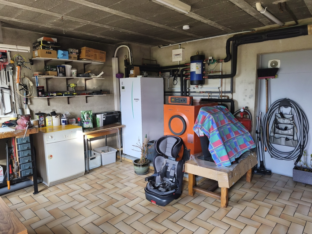 
                                                Vente
                                                 VILLA 121M2 4 CHAMBRES AVEC ANNEXE