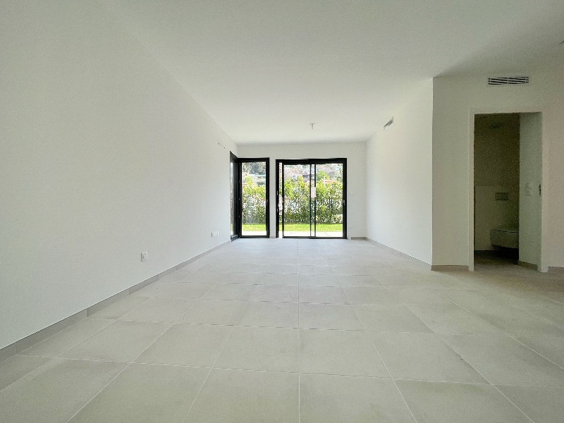 
                                                Vente
                                                 VILLA 4 PIÈCES RÉF. 11/09/20253434