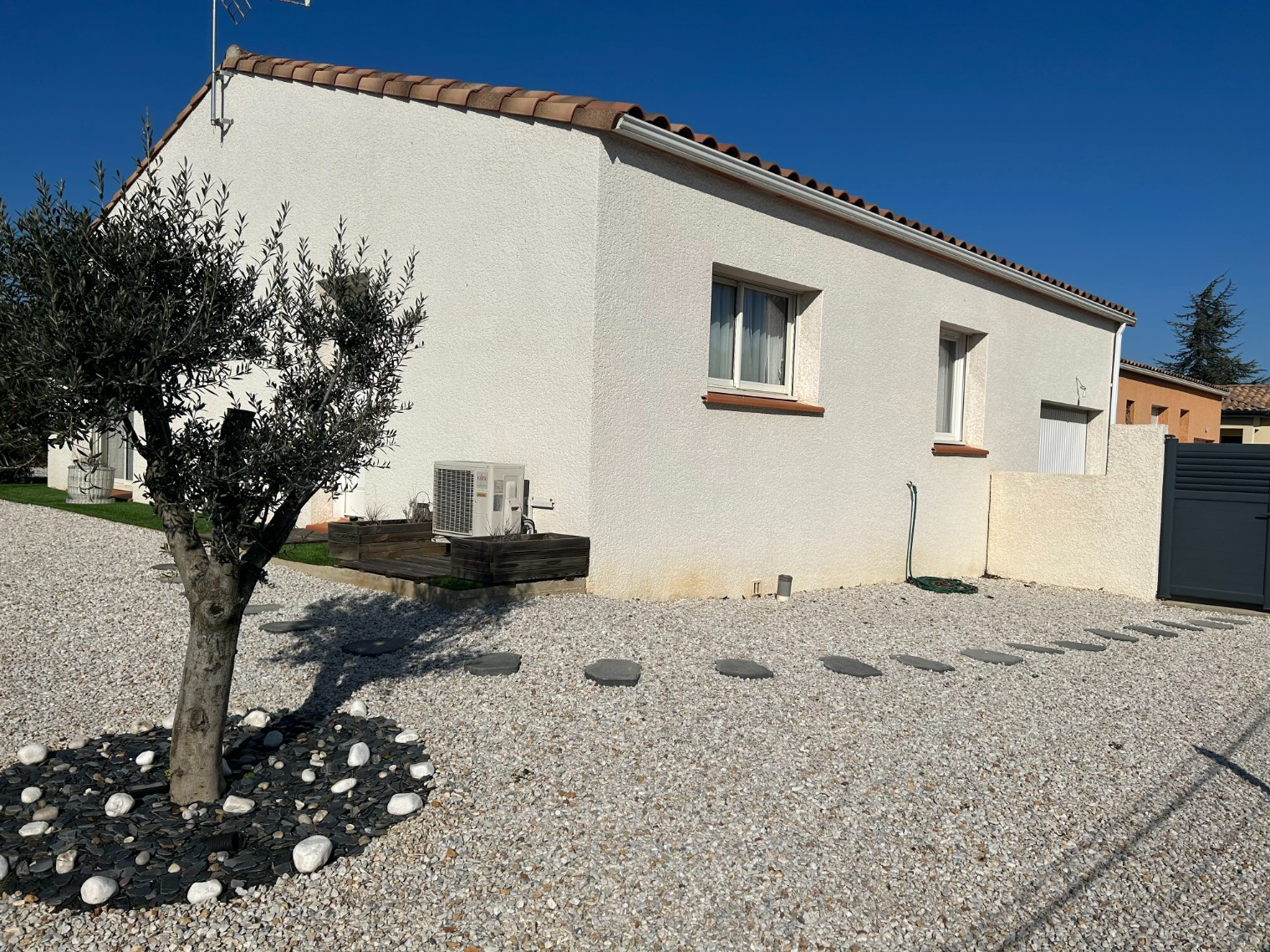 
                                                Vente
                                                 Villa 6 pièces