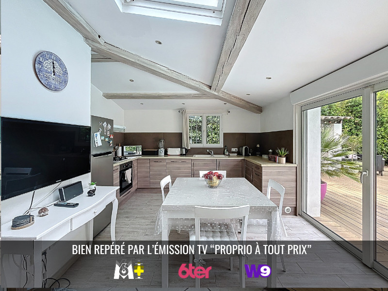 
                                                Vente
                                                 VILLA 6 PIECES  173  M2