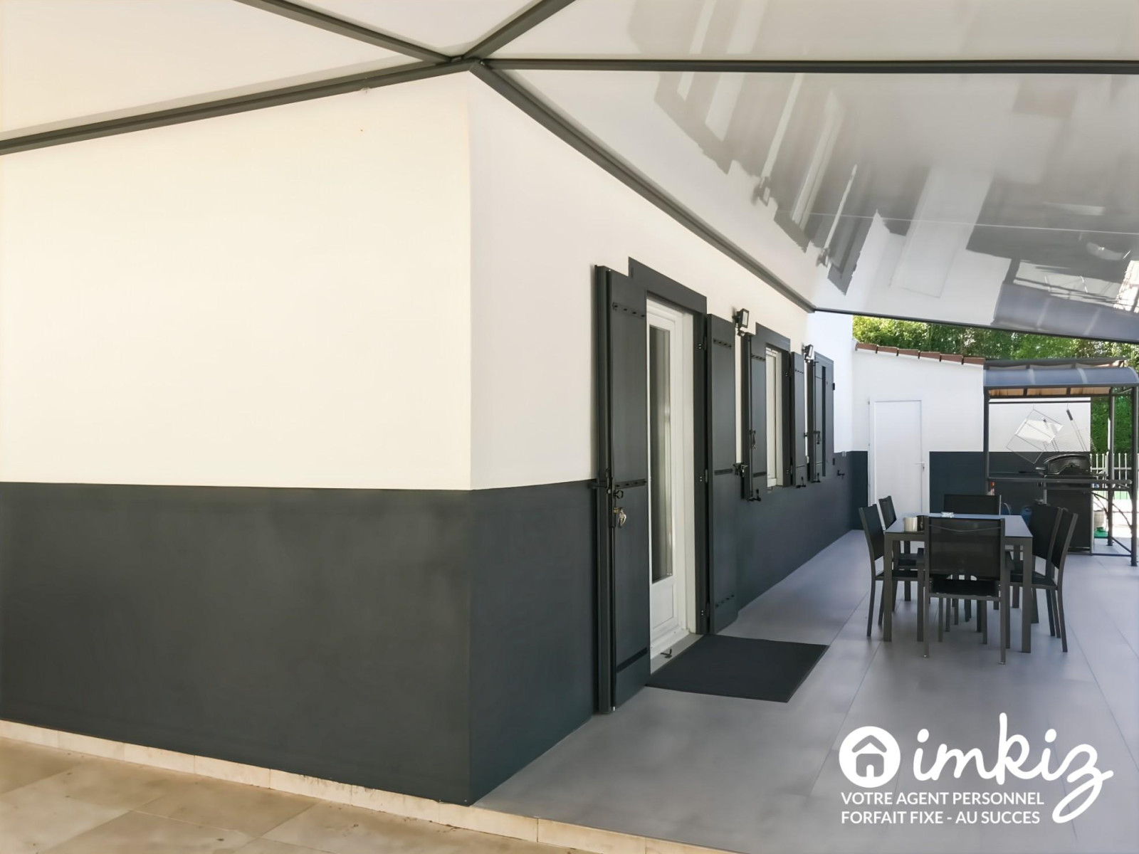 
                                                Vente
                                                 Villa 6 pièces