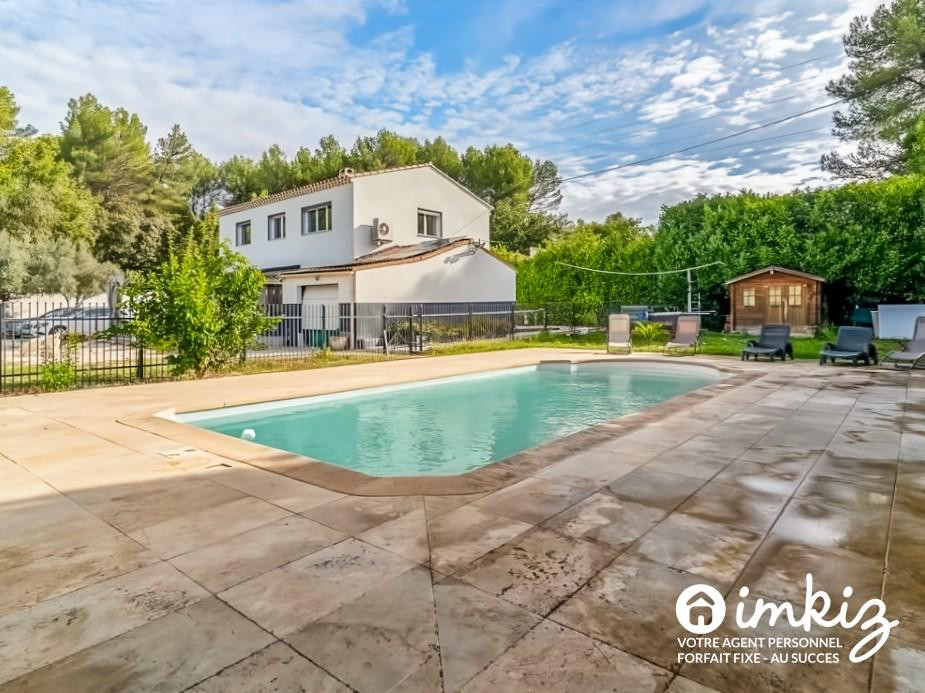 
                                                Vente
                                                 Villa 6 pièces