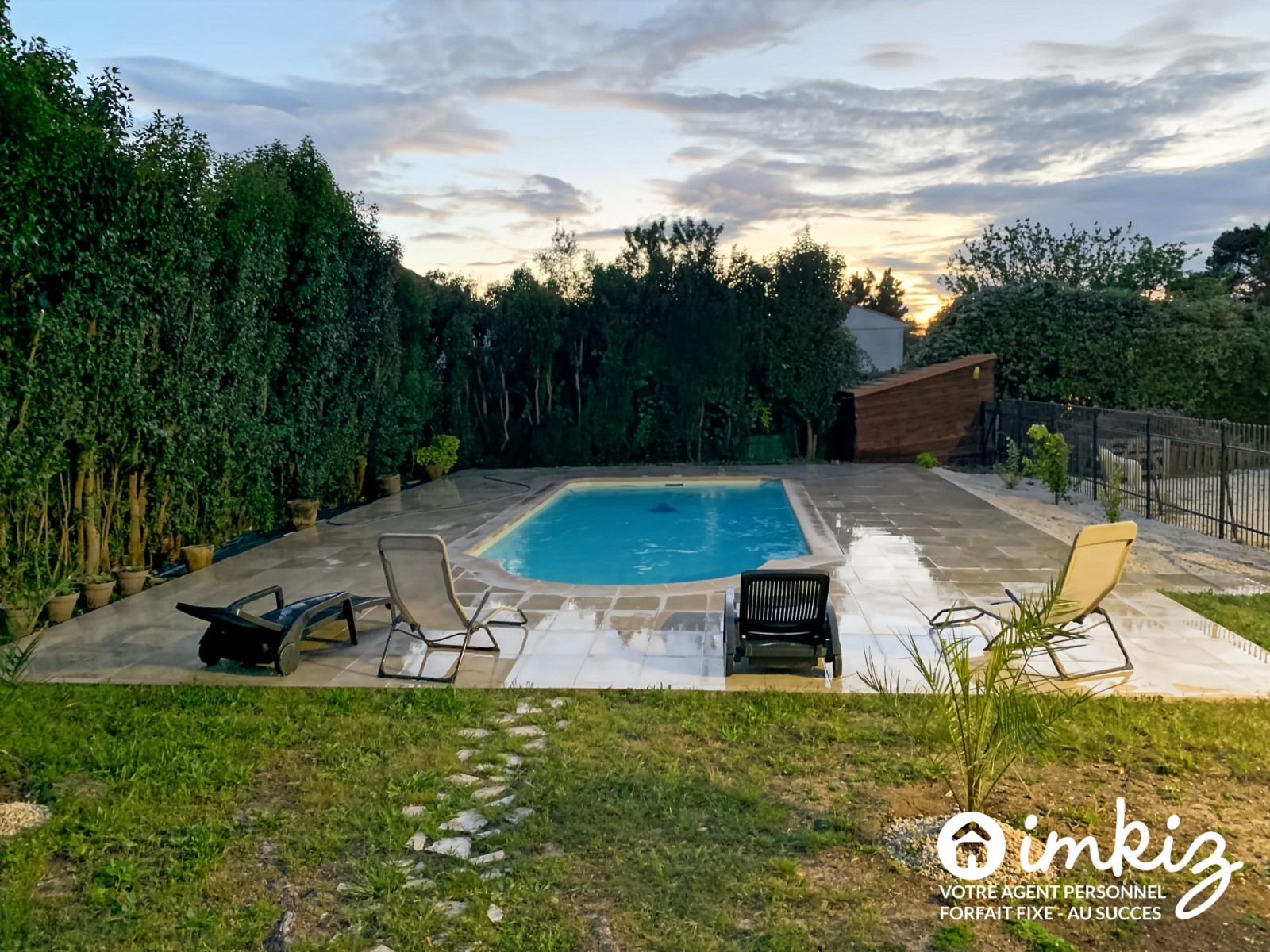
                                                Vente
                                                 Villa 6 pièces