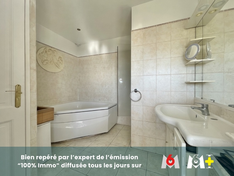 
                                                Vente
                                                 VILLA 6 PIÈCES RÉF. 11/09/20253439