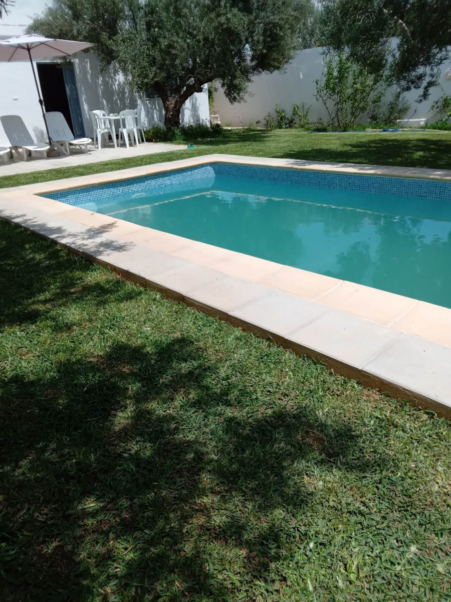 
                                                Location
                                                 villa  à baraket essahel 3M791