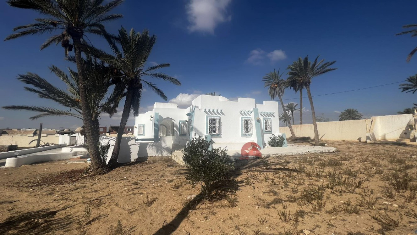 
                                                Vente
                                                 VILLA AVEC GRAND TERRAIN MIDOUN ZA - RÉF V659