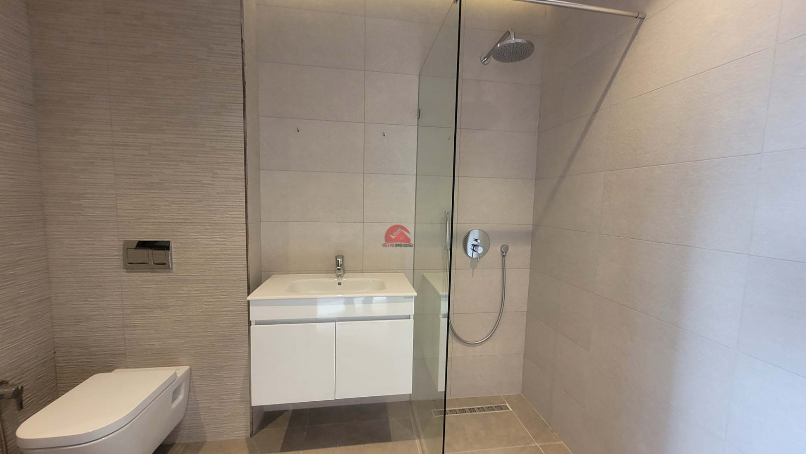 
                                                Vente
                                                 VILLA AVEC PISCINE À MEZRAYA DJERBA EN TUNISIE