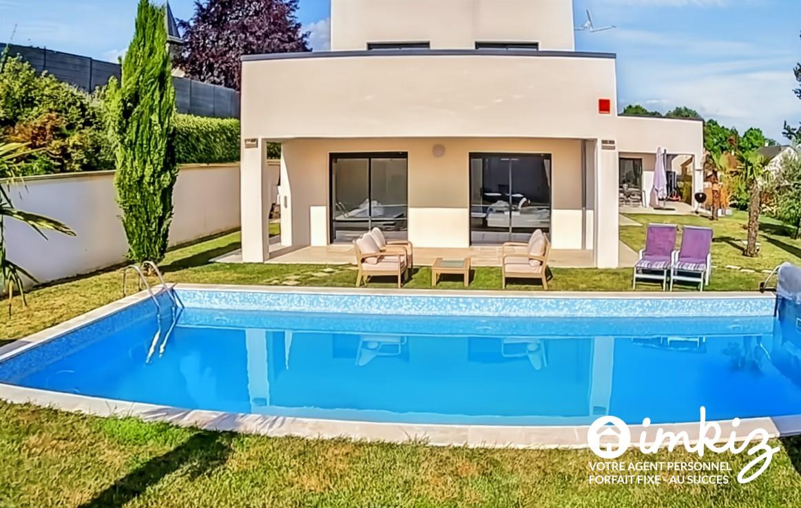 
                                                Vente
                                                 VILLA AVEC PISCINE . REIMS . 5min de Gueux