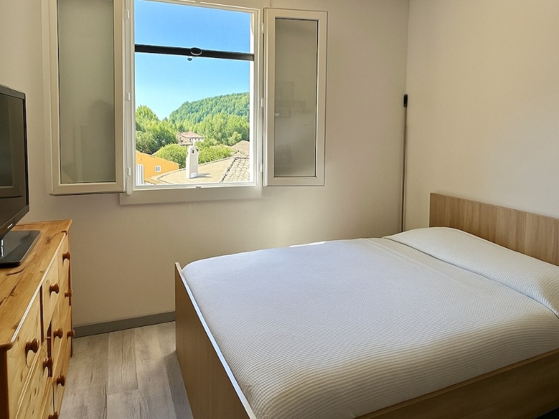 
                                                Vente
                                                 Villa avec studio indépendant -Plan-du-Castellet