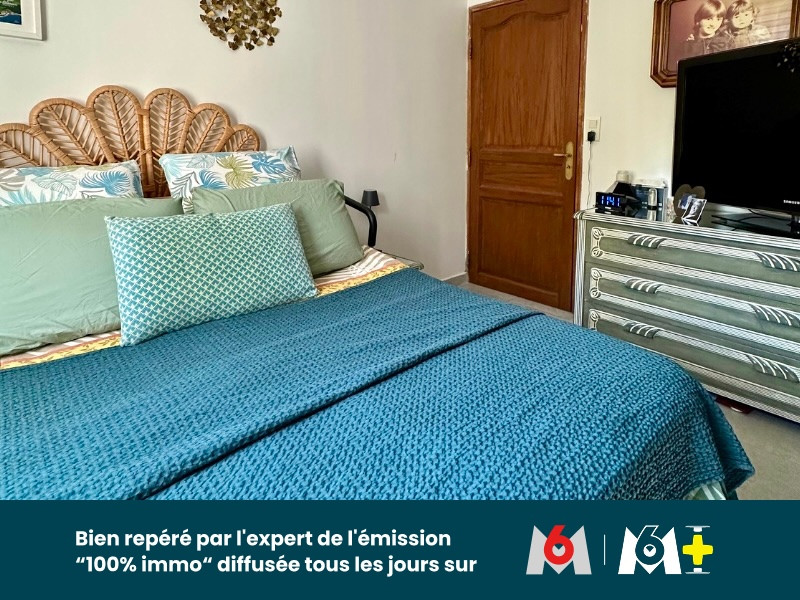 
                                                Vente
                                                 Villa avec studio indépendant -Plan-du-Castellet