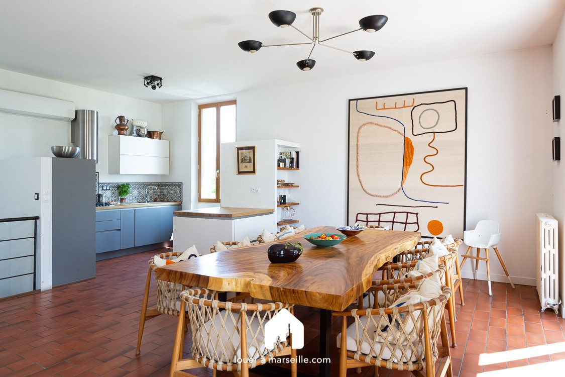 
                                                Location
                                                 Villa Belle Vue