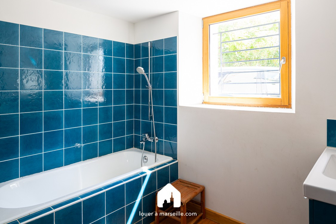 
                                                Location
                                                 Villa Belle Vue