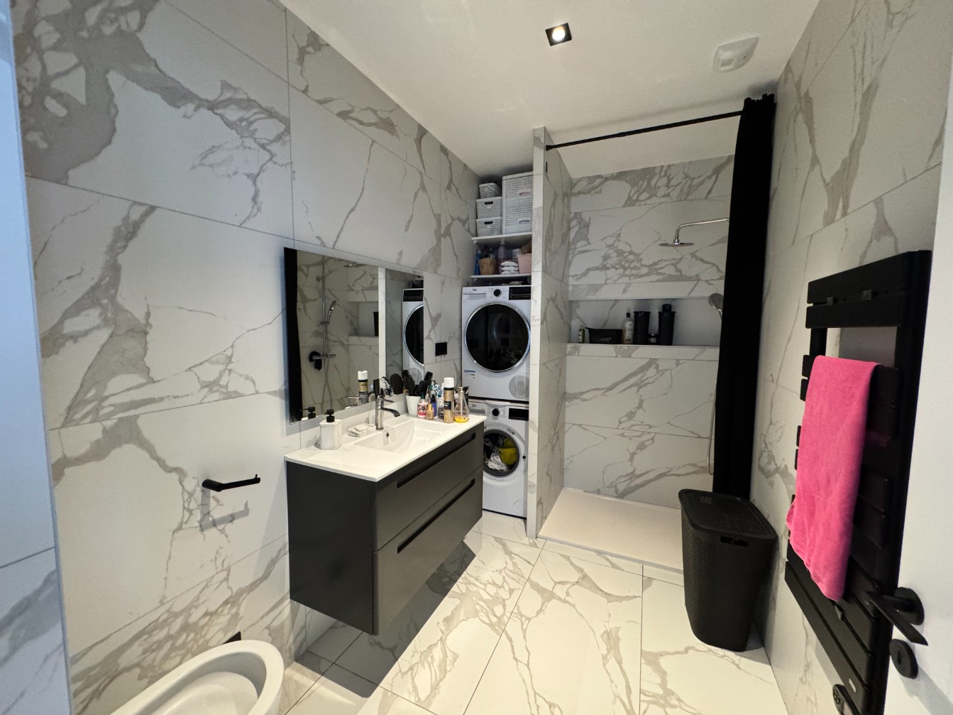 
                                                Vente
                                                 villa contemporaine – 260 mètres carrés A TERMINER