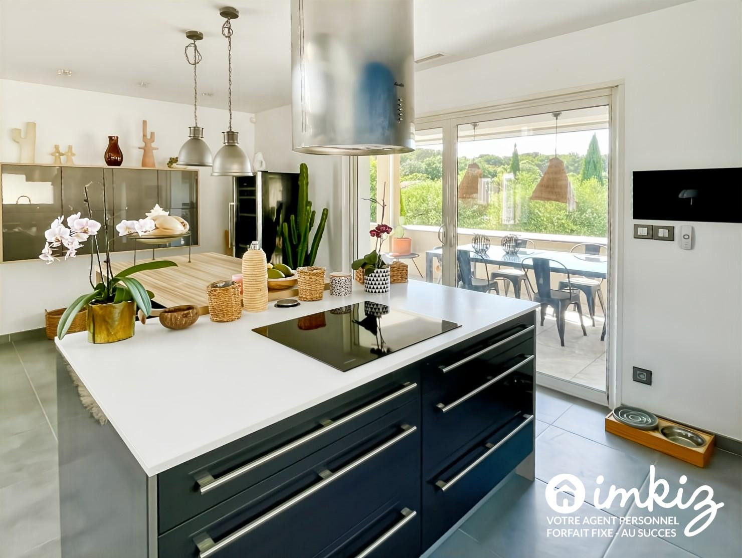 
                                                Vente
                                                 Villa contemporaine -  5 pièces
