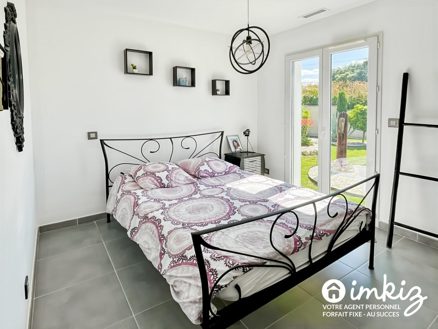 
                                                Vente
                                                 Villa contemporaine -  5 pièces
