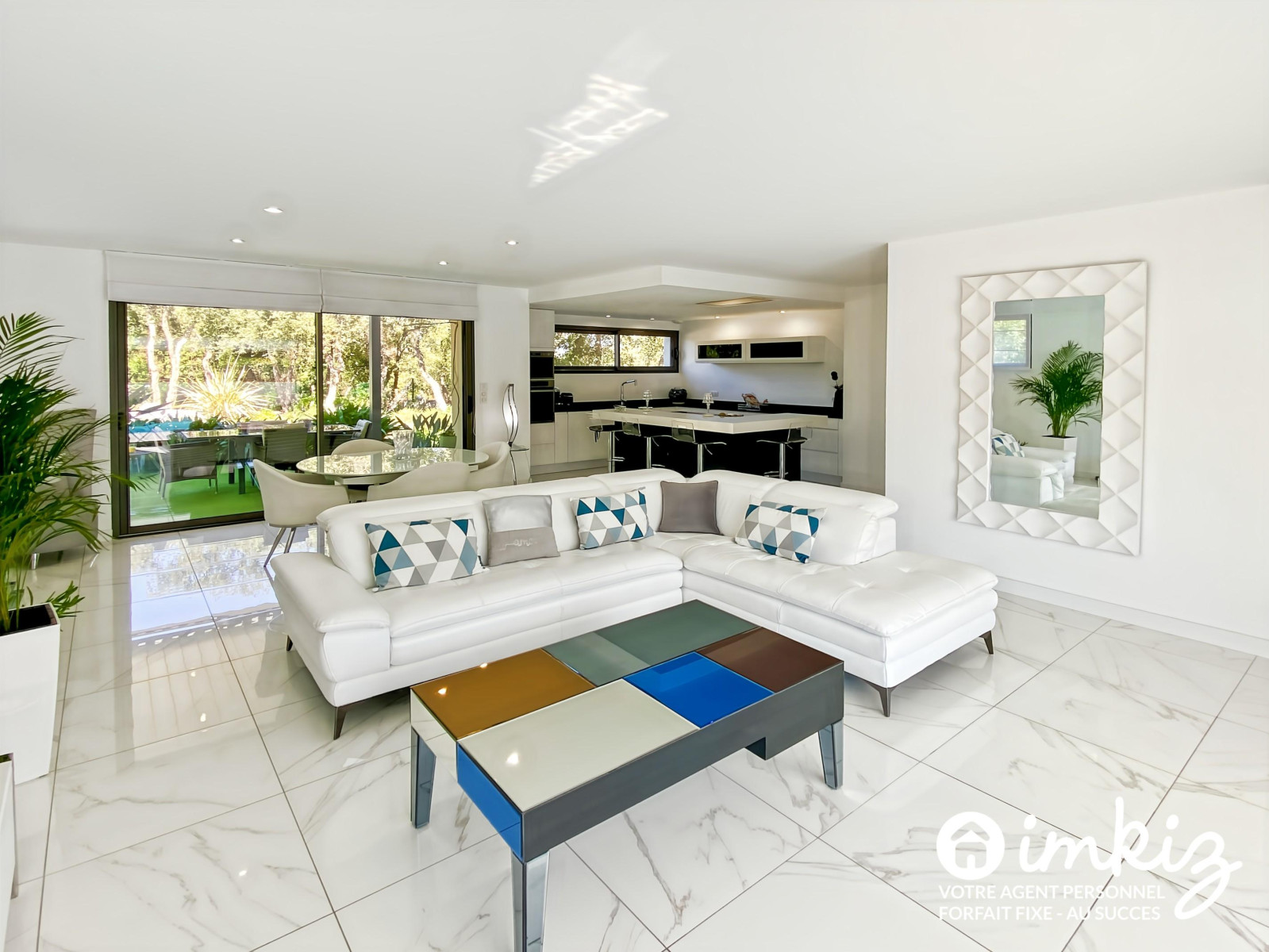 
                                                Vente
                                                 VILLA CONTEMPORAINE AUX BELLES PRESTATIONS