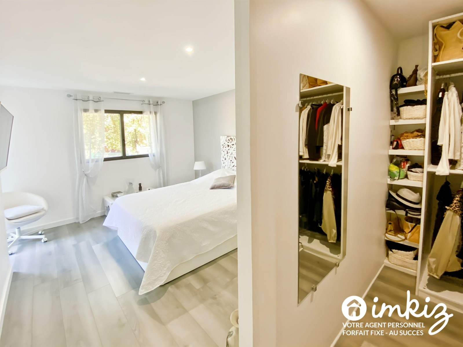 
                                                Vente
                                                 VILLA CONTEMPORAINE AUX BELLES PRESTATIONS
