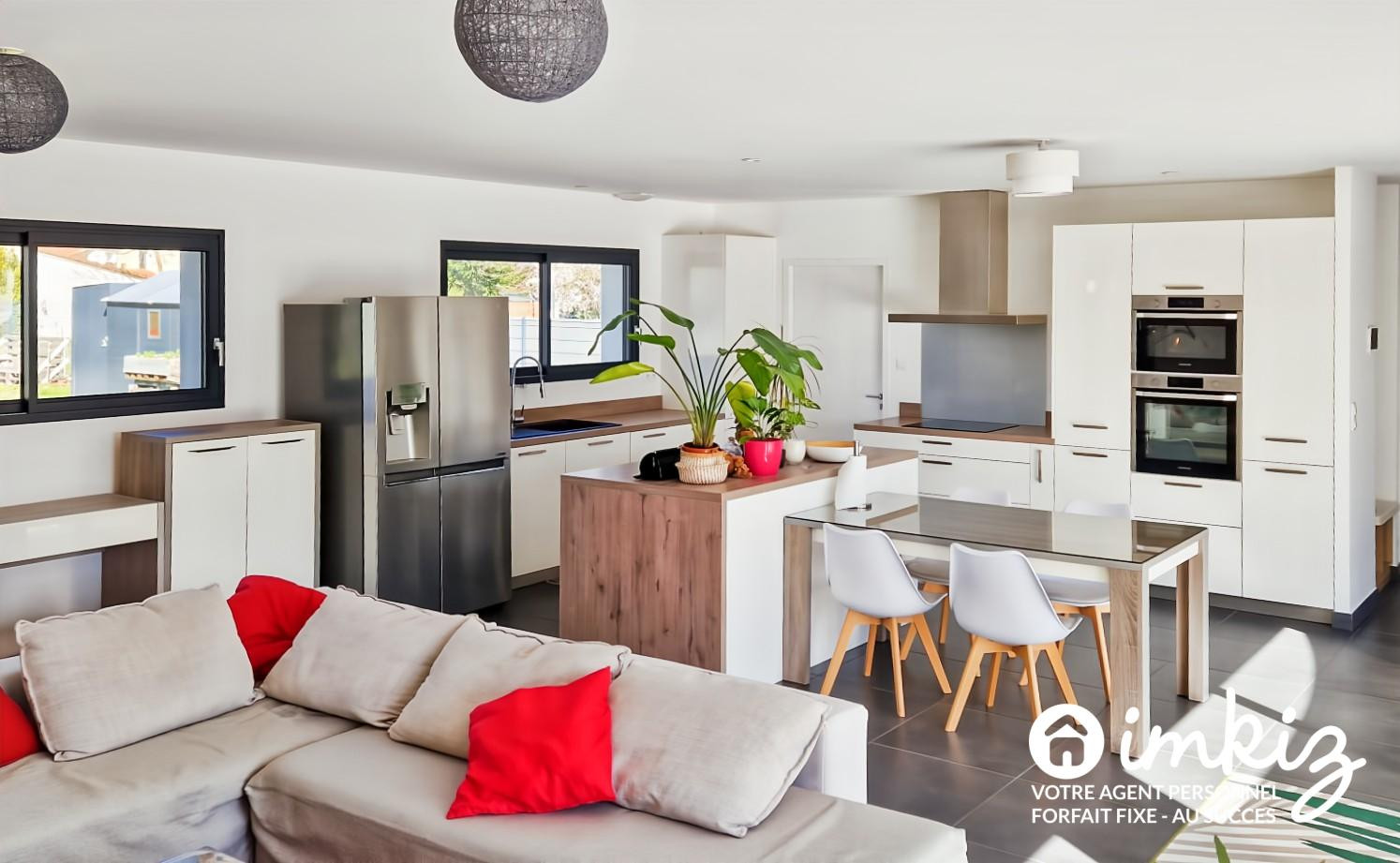 
                                                Vente
                                                 Villa contemporaine avec piscine