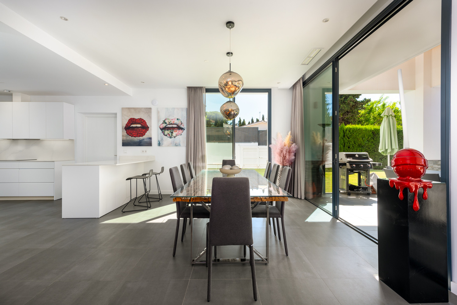 
                                                Vente
                                                 Villa contemporaine d’exception