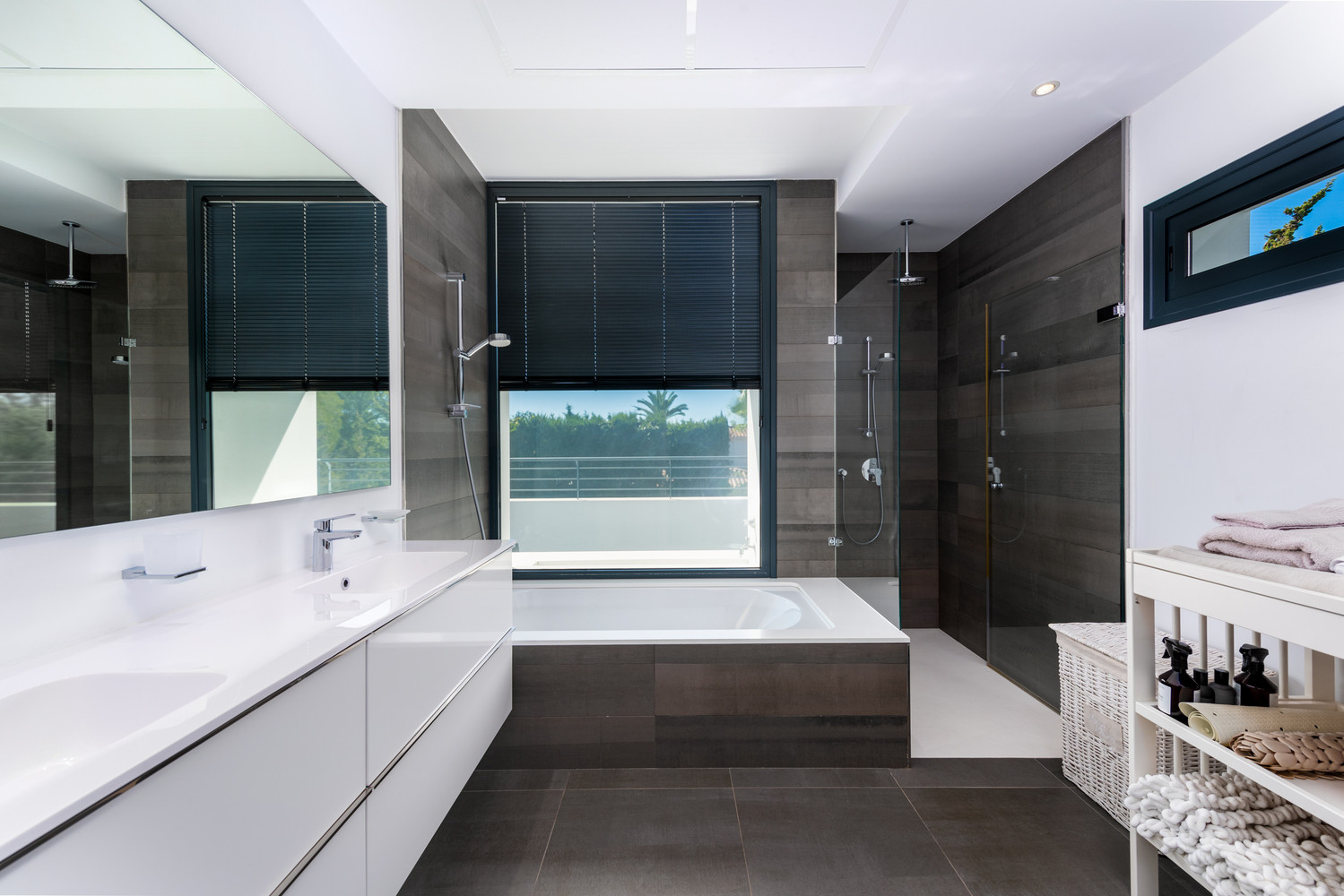 
                                                Vente
                                                 Villa contemporaine d’exception