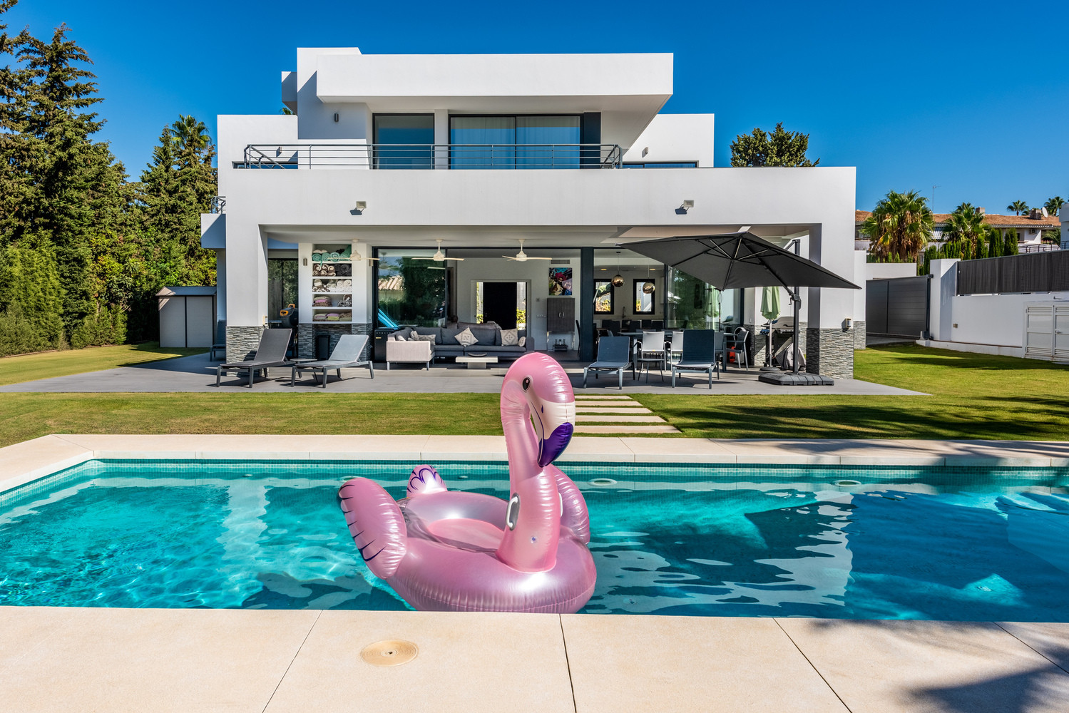 
                                                Vente
                                                 Villa contemporaine d’exception