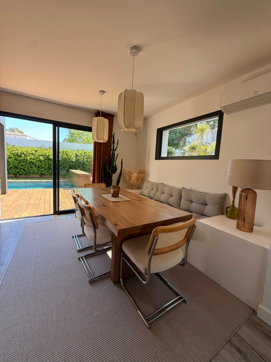 
                                                Vente
                                                 Villa contemporaine RT2012