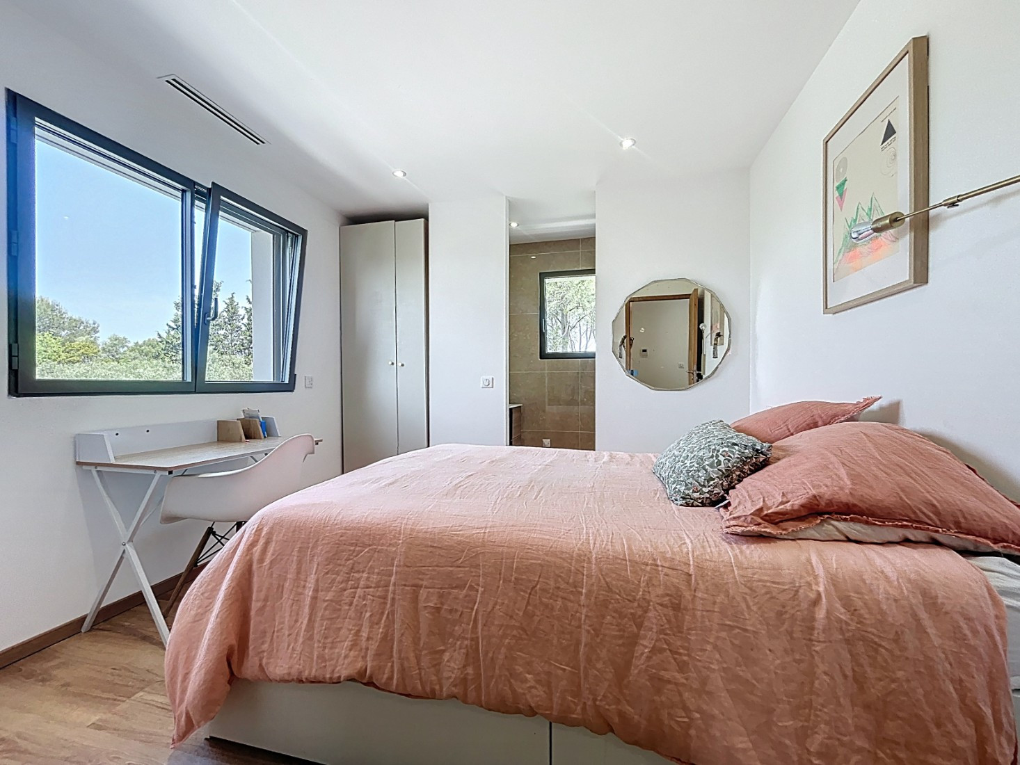 
                                                Vente
                                                 VILLA CONTEMPORAINE – VUE DÉGAGÉE & BASSIN DE NAGE